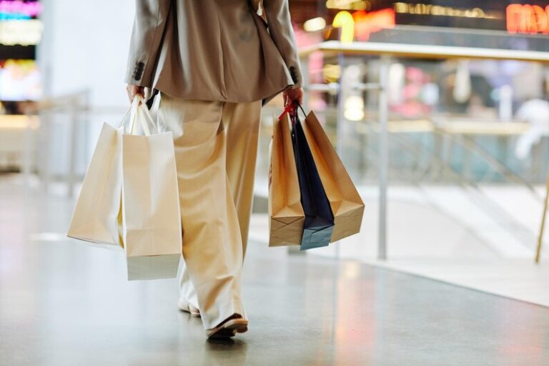 Belanja Online: 9 Tujuan, Kelebihan dan Kekurangannya Belanja Online: 9 Tujuan, Kelebihan dan Kekurangannya